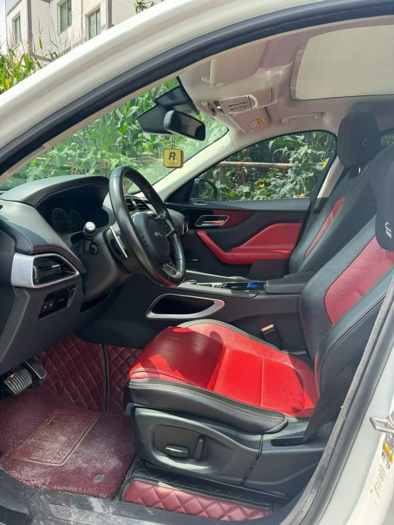 成都17年捷豹锋湃6