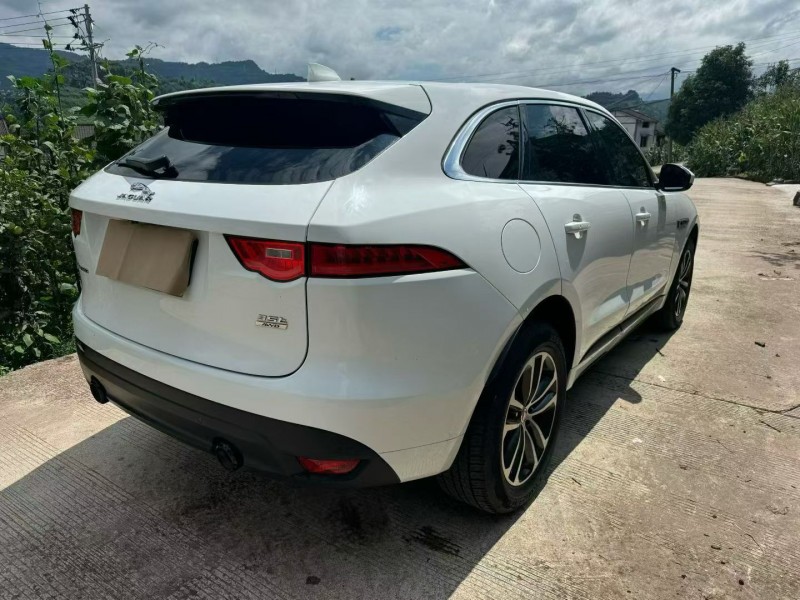 成都17年捷豹锋湃7