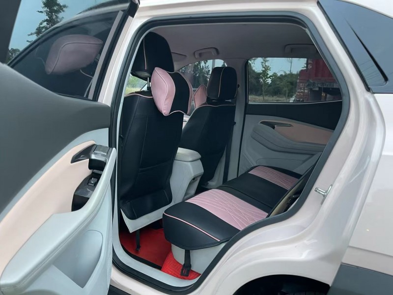 成都22年宝骏RS36