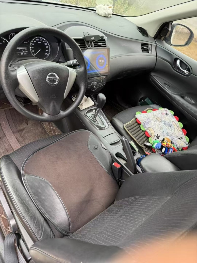 呼和浩特14年日产骐达4