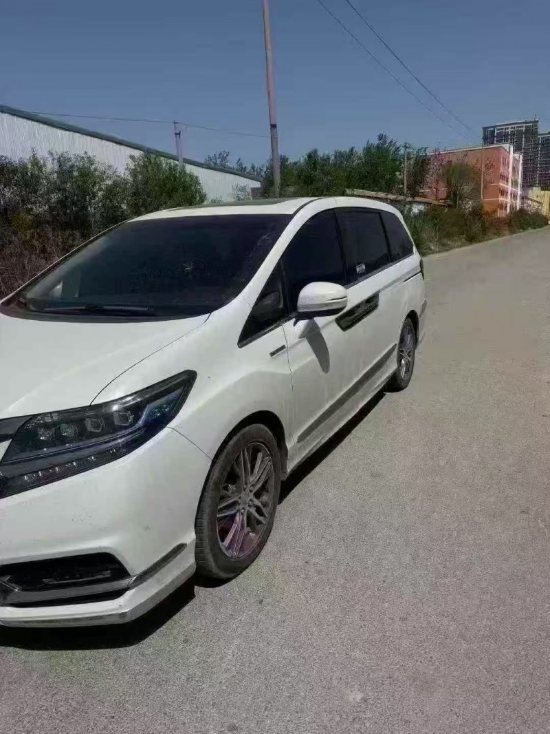 菏泽21年本田艾力绅3