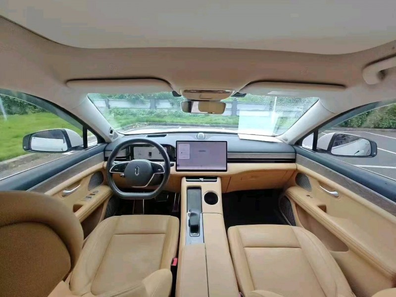 广州22年华为智选问界4