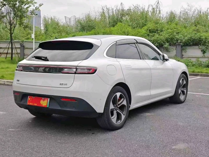 广州22年华为智选问界8