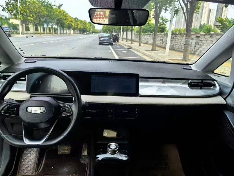 郑州22年吉利几何6