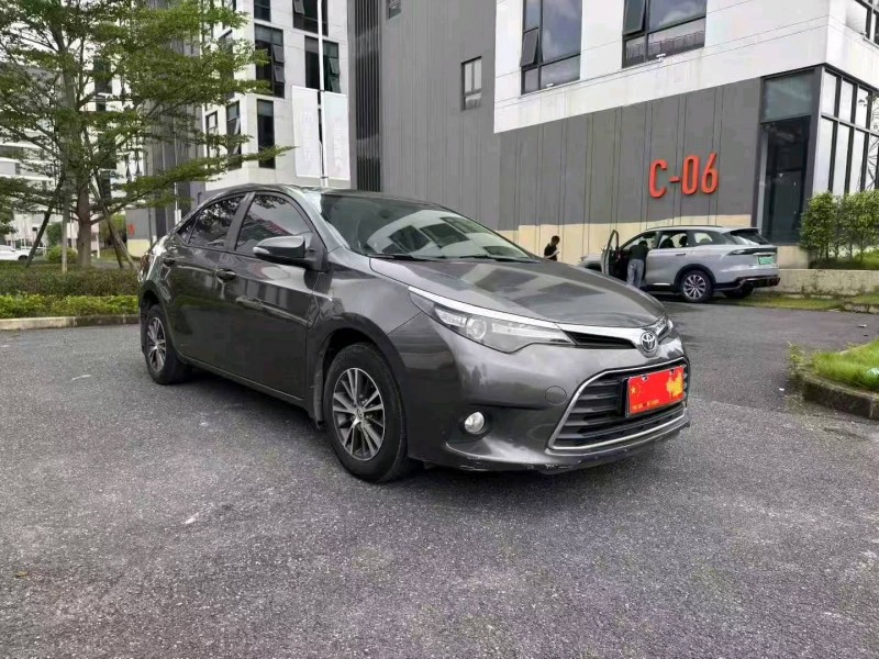 广州16年丰田雷凌2