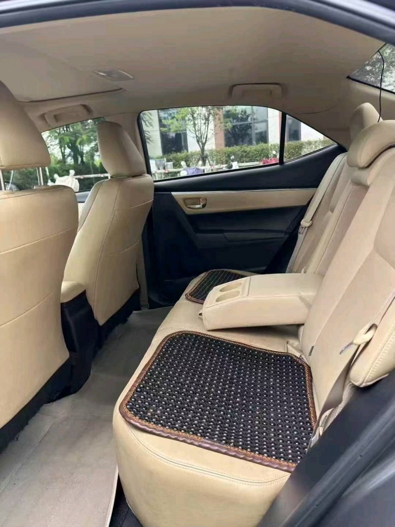 广州16年丰田雷凌9