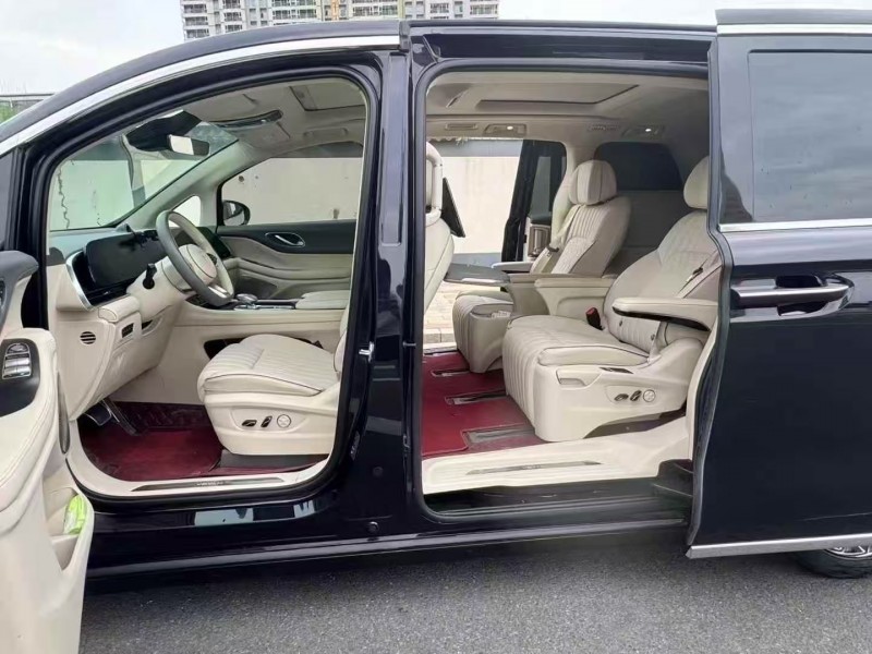 郑州22年岚图汽车梦想家3