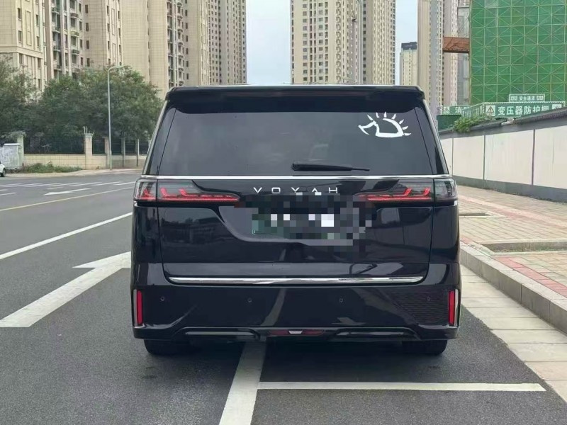 郑州22年岚图汽车梦想家9