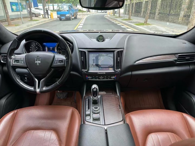 广州18年玛莎拉蒂Levante5