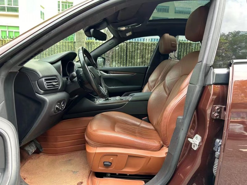 广州18年玛莎拉蒂Levante6