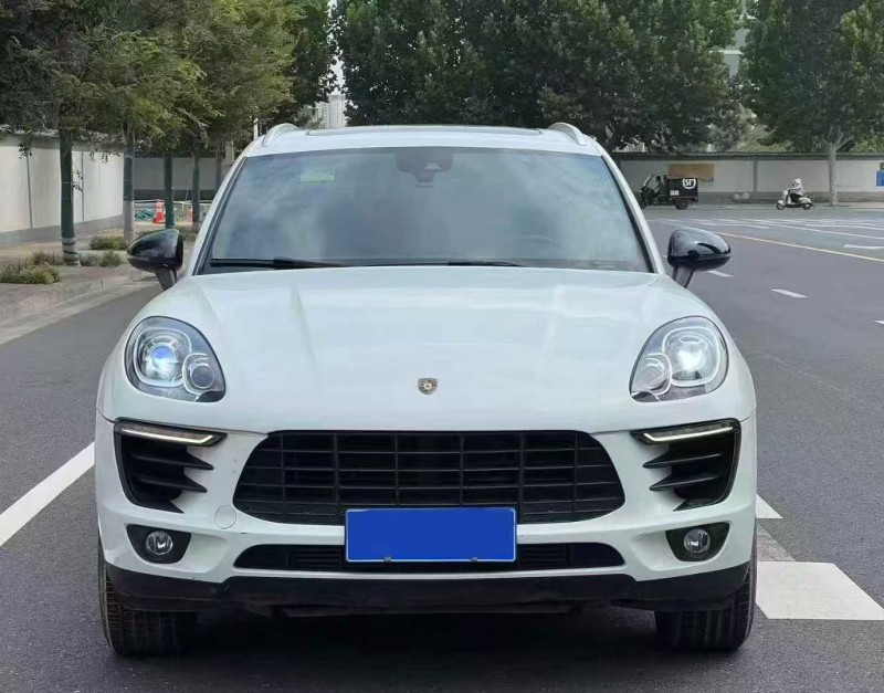 郑州18年保时捷Macan1