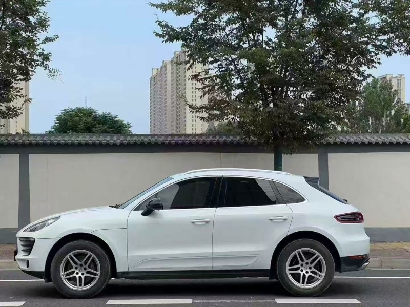 郑州18年保时捷Macan6