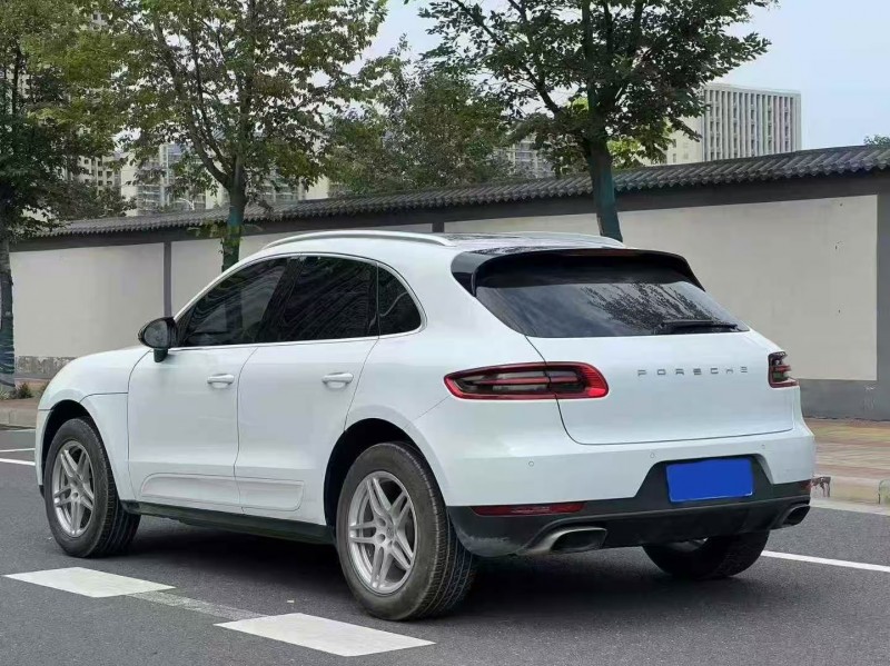 郑州18年保时捷Macan8