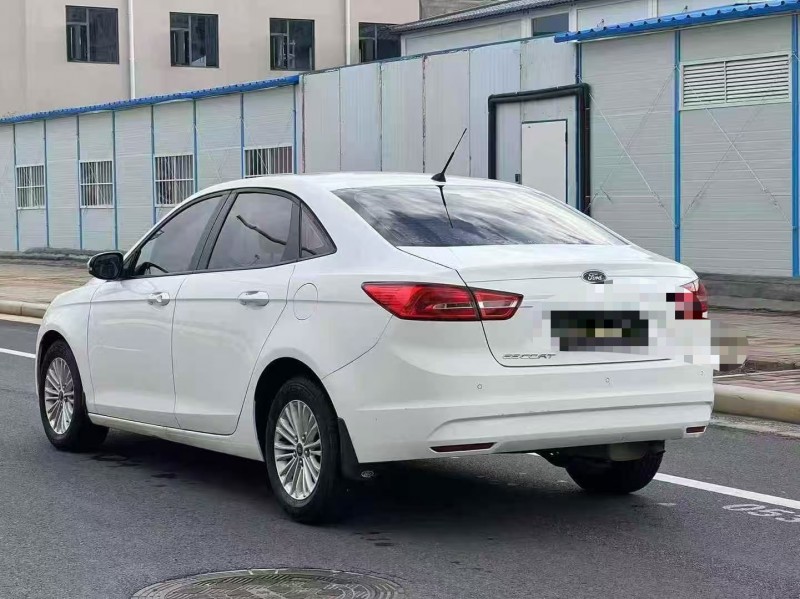 郑州17年福特福睿斯8