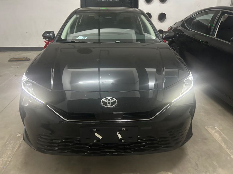 娄底25年丰田凯美瑞1