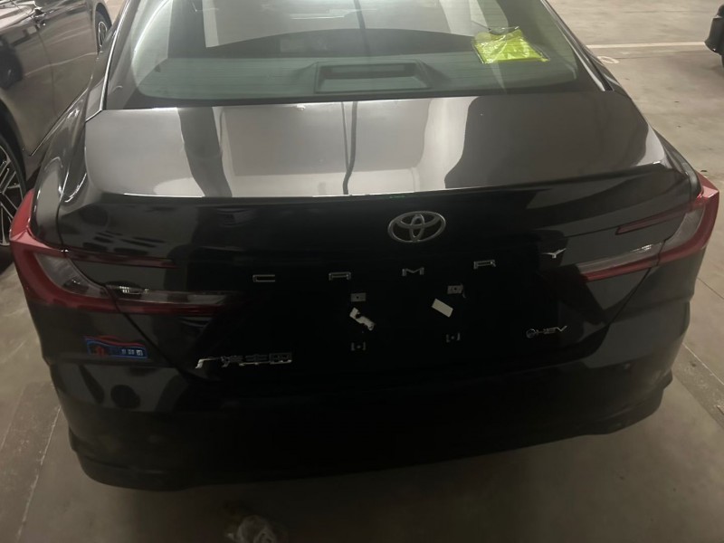 娄底25年丰田凯美瑞5