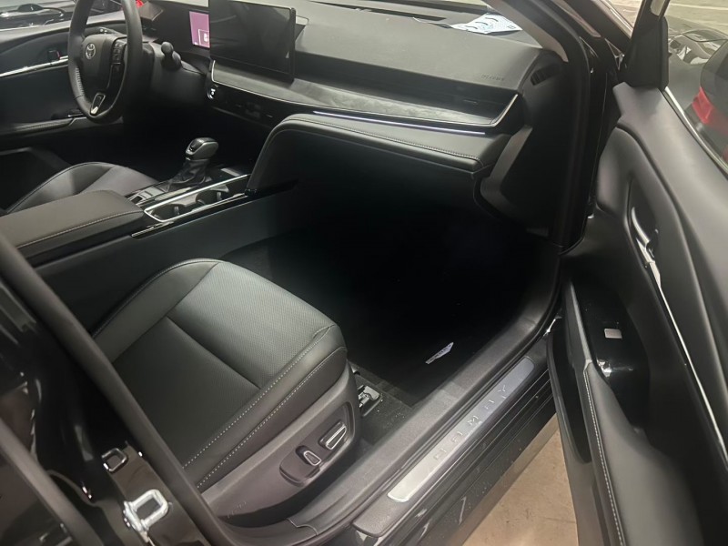 娄底25年丰田凯美瑞6