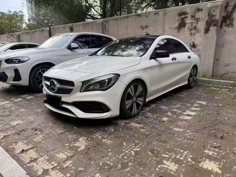 菏泽17年奔驰CLA3