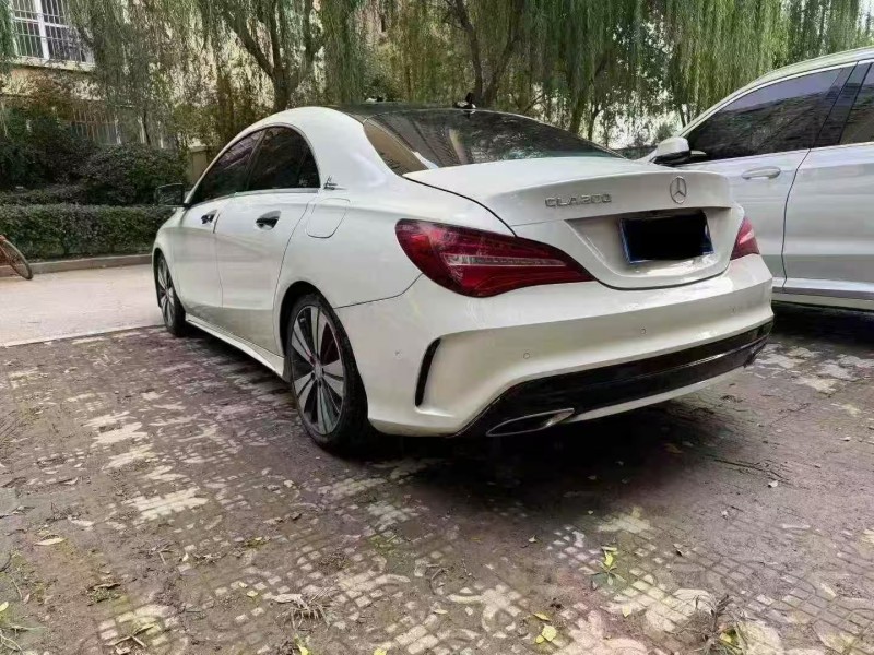 菏泽17年奔驰CLA7