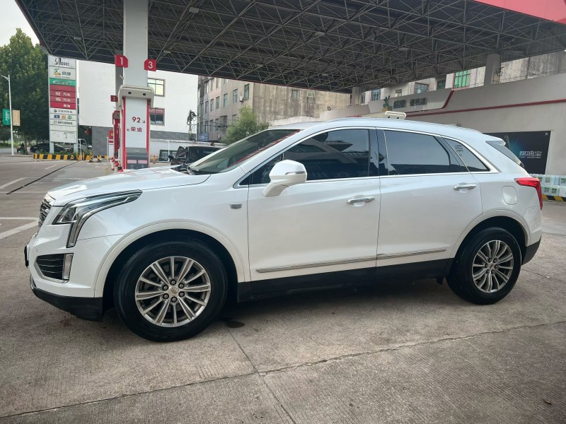 上饶16年凯迪拉克XT52