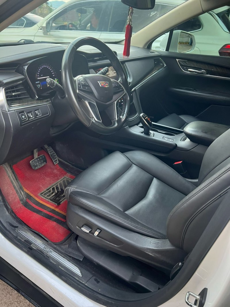 上饶16年凯迪拉克XT54