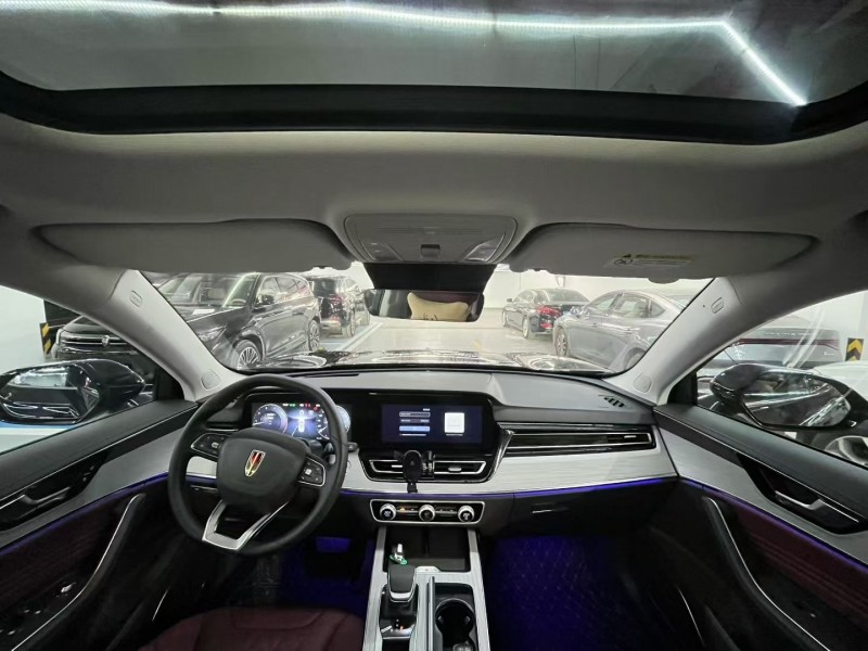 深圳25年红旗HS55