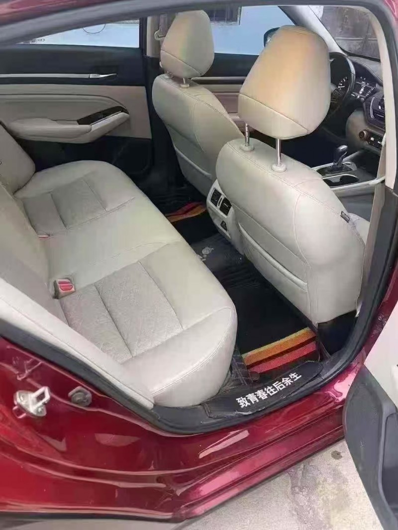 菏泽19年日产天籁2