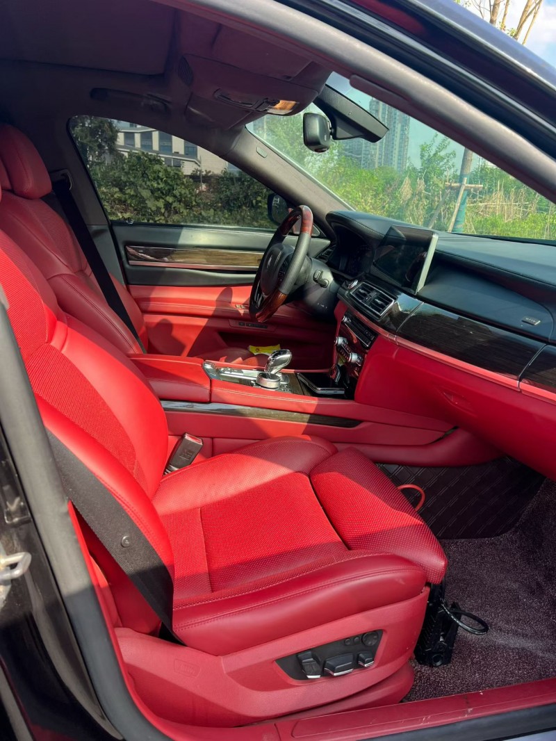 上饶10年宝马7系4