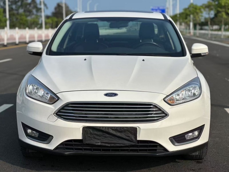 汕头16年福特福克斯1