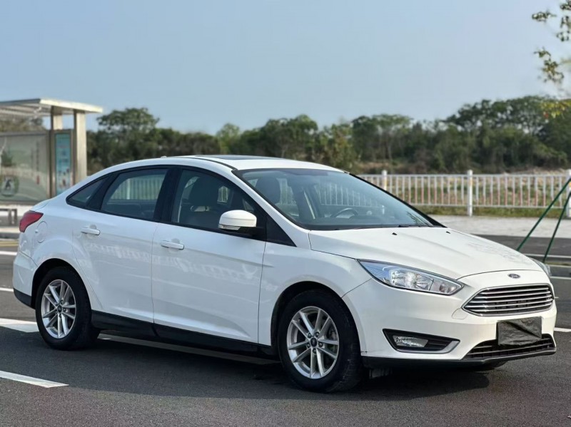 汕头16年福特福克斯2