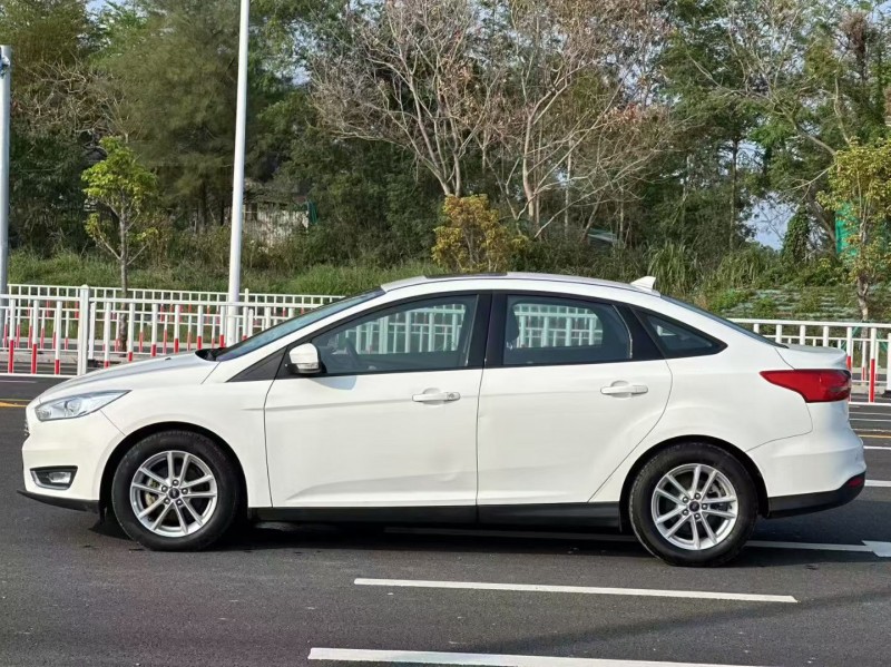 汕头16年福特福克斯3