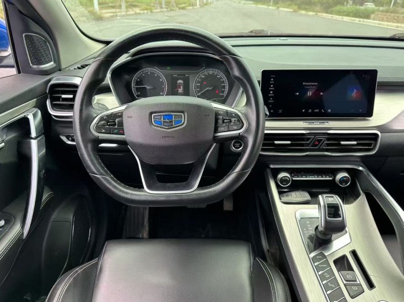 汕头19年吉利缤越4