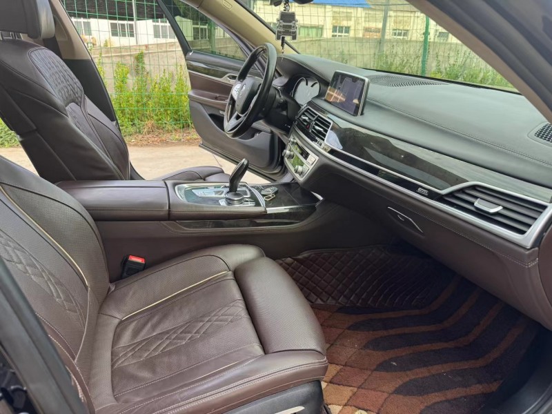 徐州19年宝马7系5