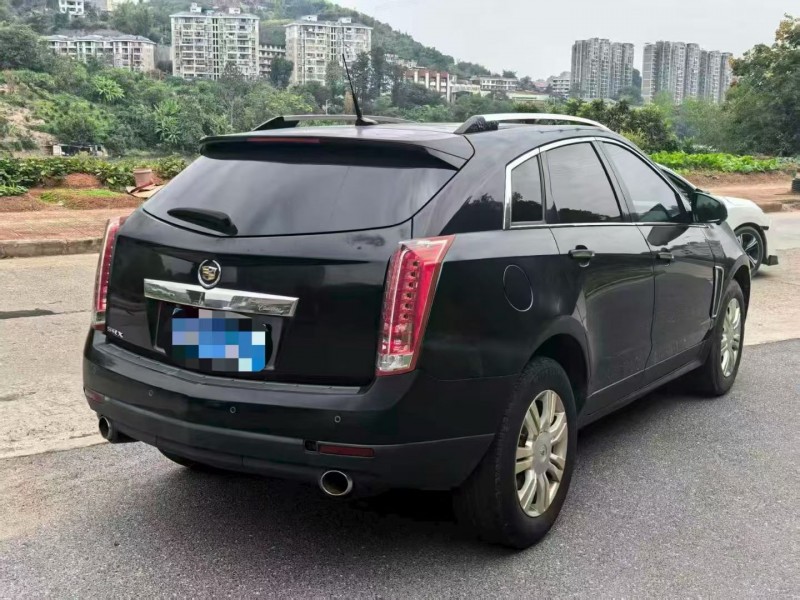 三明15年凯迪拉克SRX7