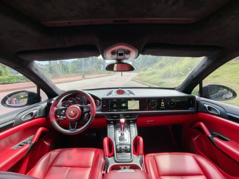 三明11年保时捷卡宴6