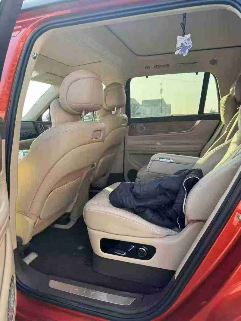 西安24年华为智选问界8