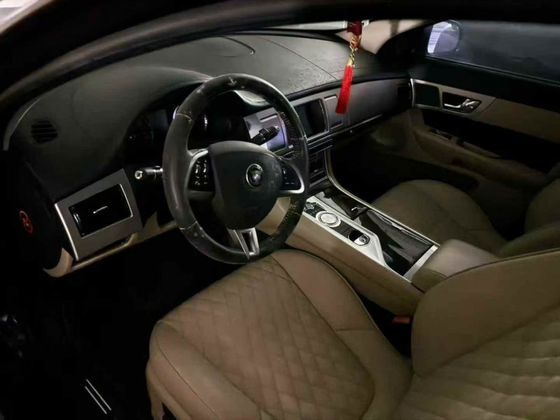 潍坊15年捷豹XF2