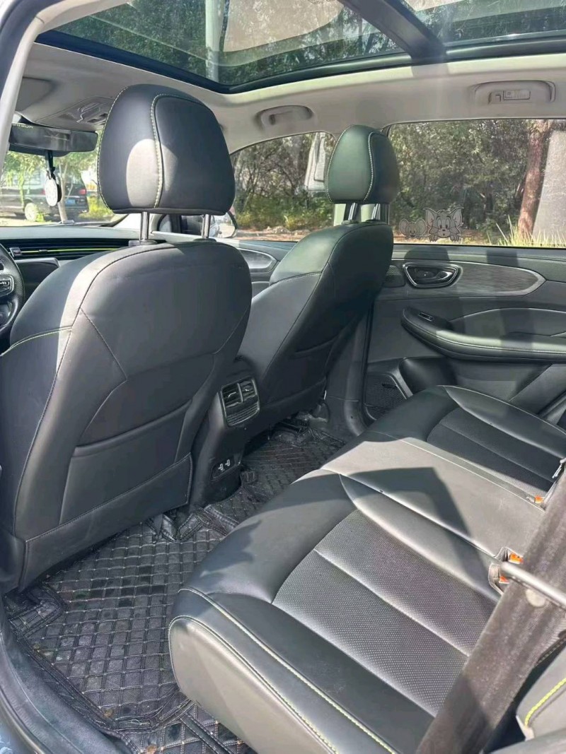 聊城22年荣威RX56