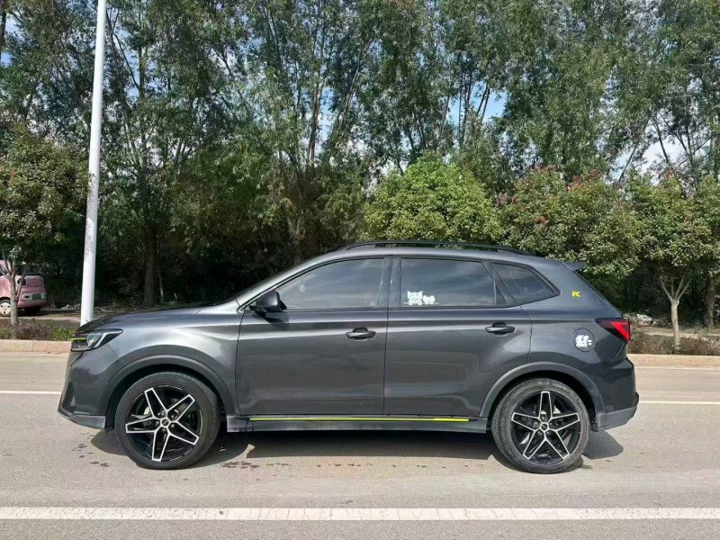 聊城22年荣威RX57