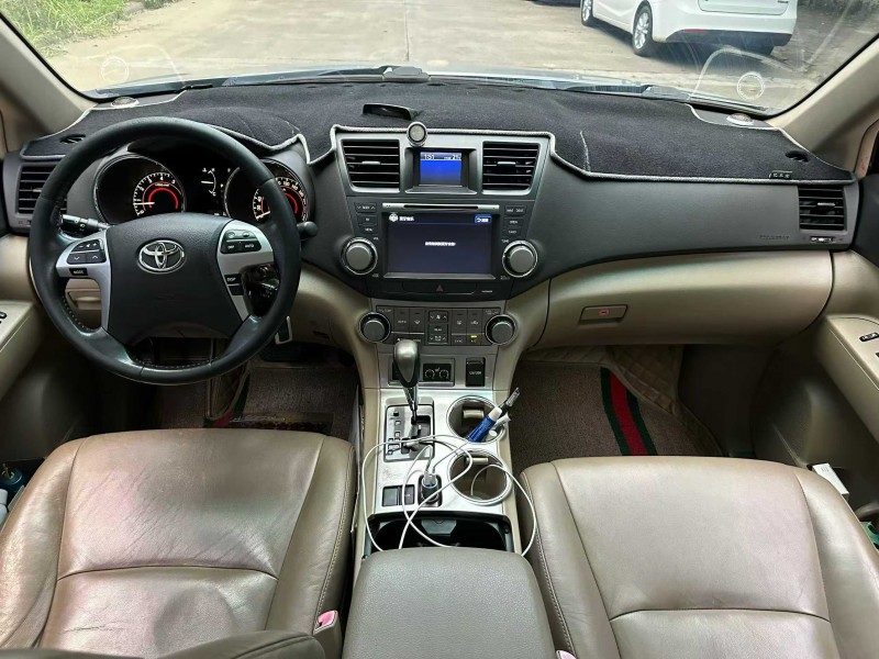 中山13年丰田汉兰达2