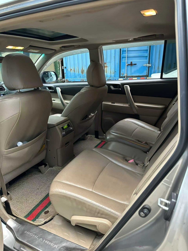 中山13年丰田汉兰达3