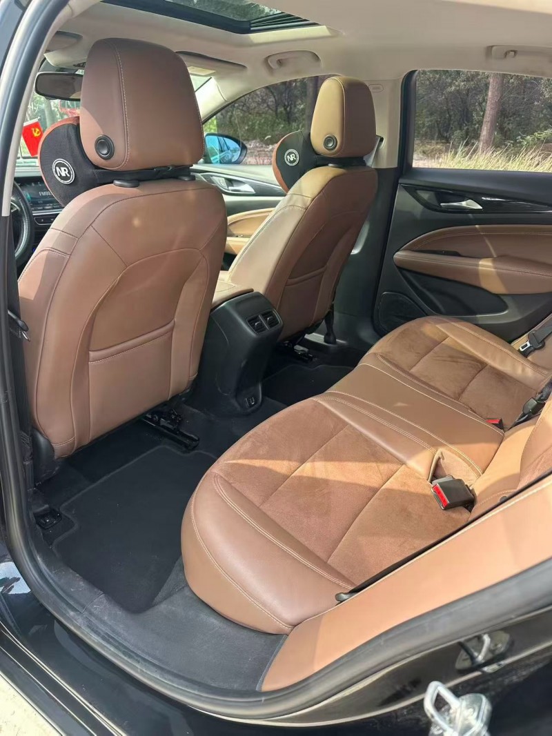 东营19年别克君威5