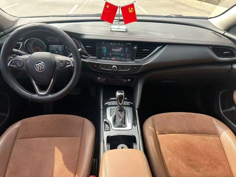 东营19年别克君威6