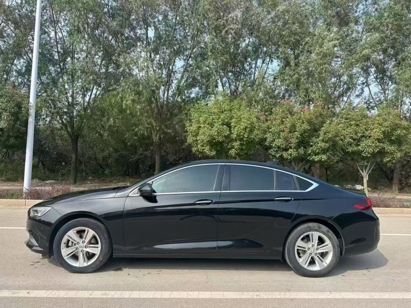 东营19年别克君威7