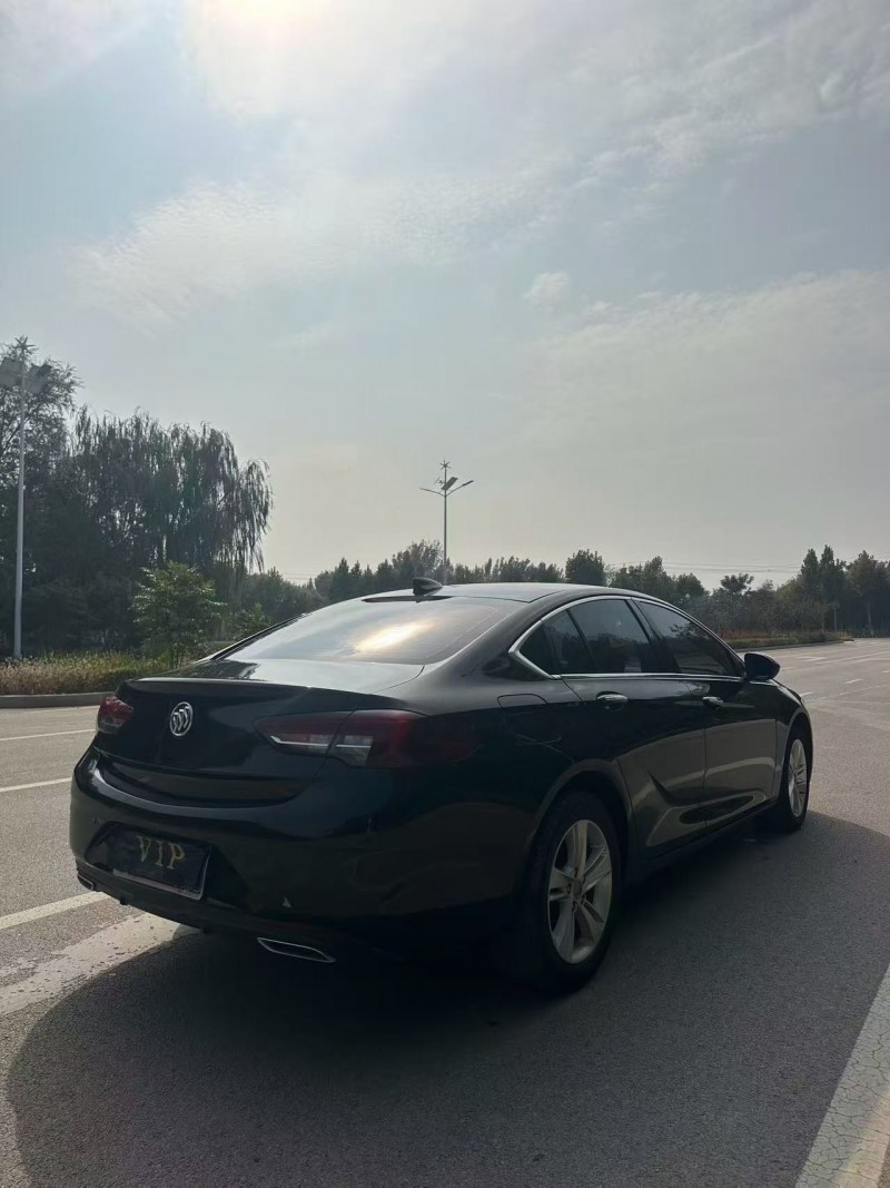 东营19年别克君威8