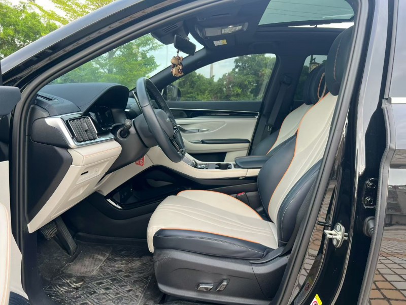 汕头23年比亚迪宋4