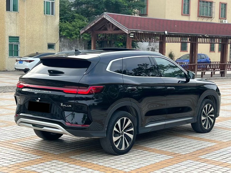 汕头23年比亚迪宋8