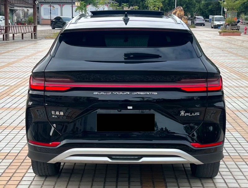 汕头23年比亚迪宋9