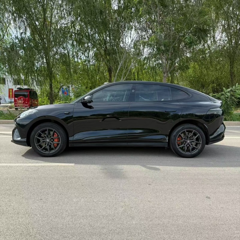 威海24年智己LS68