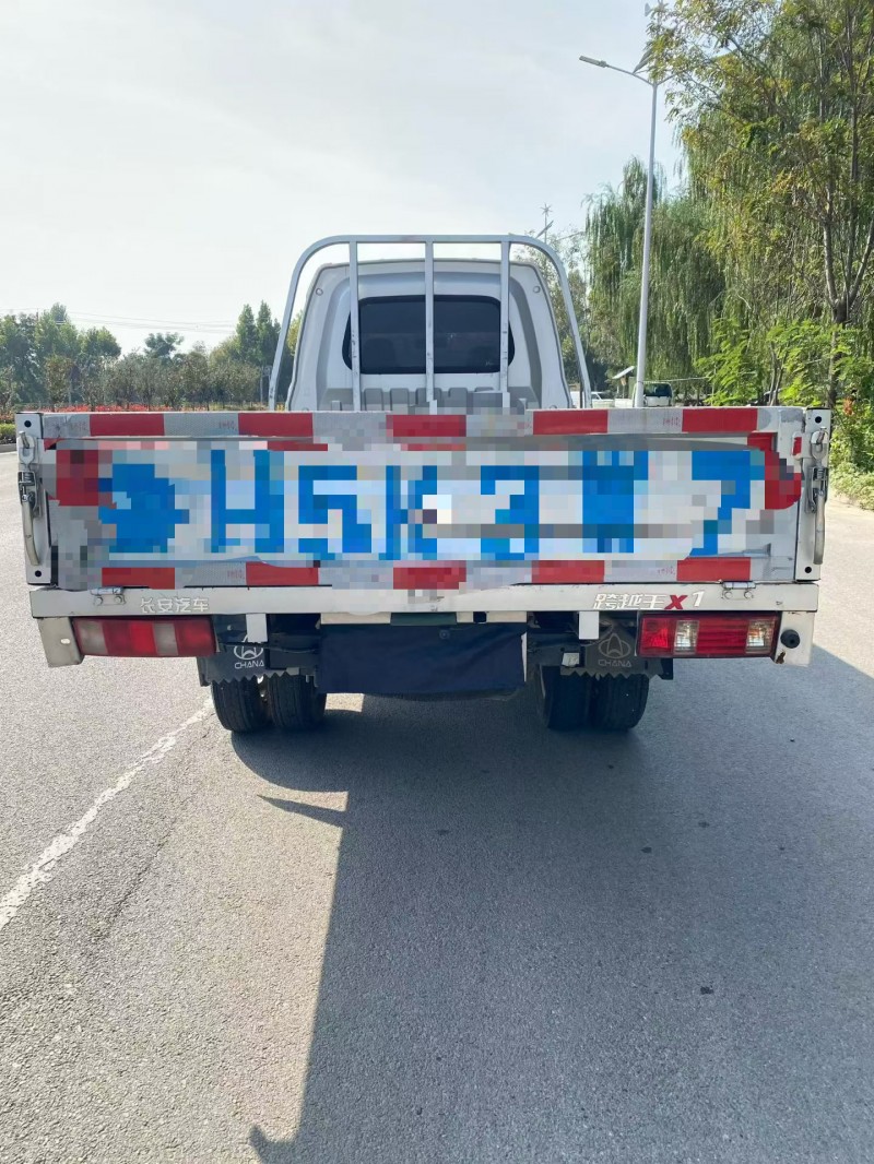 济宁24年东风小康9